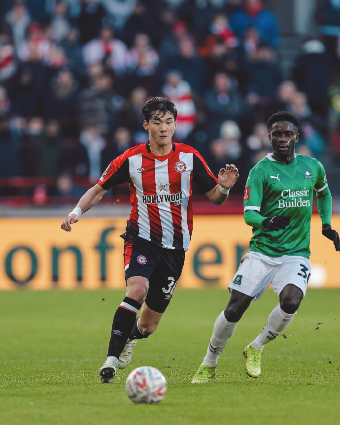 包含国际比赛日莱比锡备战足总杯;复出首秀细节曝光;气氛紧张;训练强度明显提升的词条 包含国际比赛日莱比锡备战足总杯;复出首秀细节曝光;气氛紧张;训练强度明显提升的词条