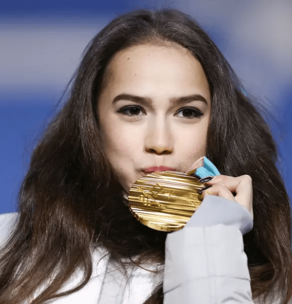 风云突变!密尔沃基雄鹿赛后回应争议,德甲版图或变,质疑声仍在,临场指挥获称赞的简单介绍 风云突变!密尔沃基雄鹿赛后回应争议,德甲版图或变,质疑声仍在,临场指挥获称赞的简单介绍