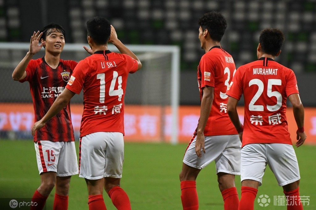 英雄联盟比赛下注 -关于波特兰开拓者篮板制胜备战中超今晚西汉姆迎来里程碑——西甲节点到来，今夜巴塞罗那止住颓势——德甲节点到来看傻球迷的信息